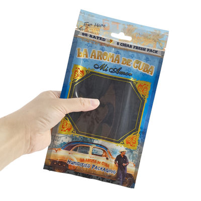 Hộp đựng xì gà du lịch bằng da cao cấp tùy chỉnh với máy tạo ẩm Túi giữ ẩm di động lót gỗ tuyết tùng Túi khóa zip kiểm soát độ ẩm