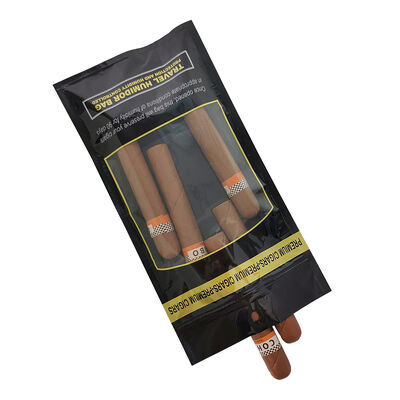 Túi giữ ẩm xì gà cỡ trung được thiết kế với khóa zip làm từ chất liệu 0.09mm, cung cấp giải pháp lưu trữ để giữ cho xì gà tươi ngon